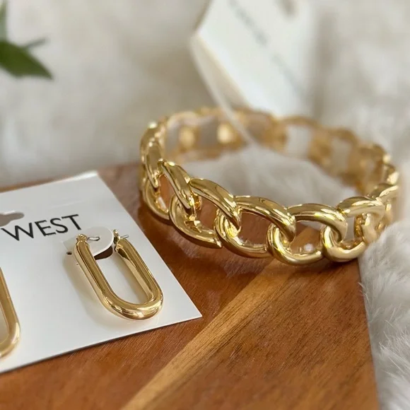 NINE WEST NWT Set! Gold Tone Curb Chain Stretch Bracelet + Long Hoop Earrings - Picture 3 of 14
